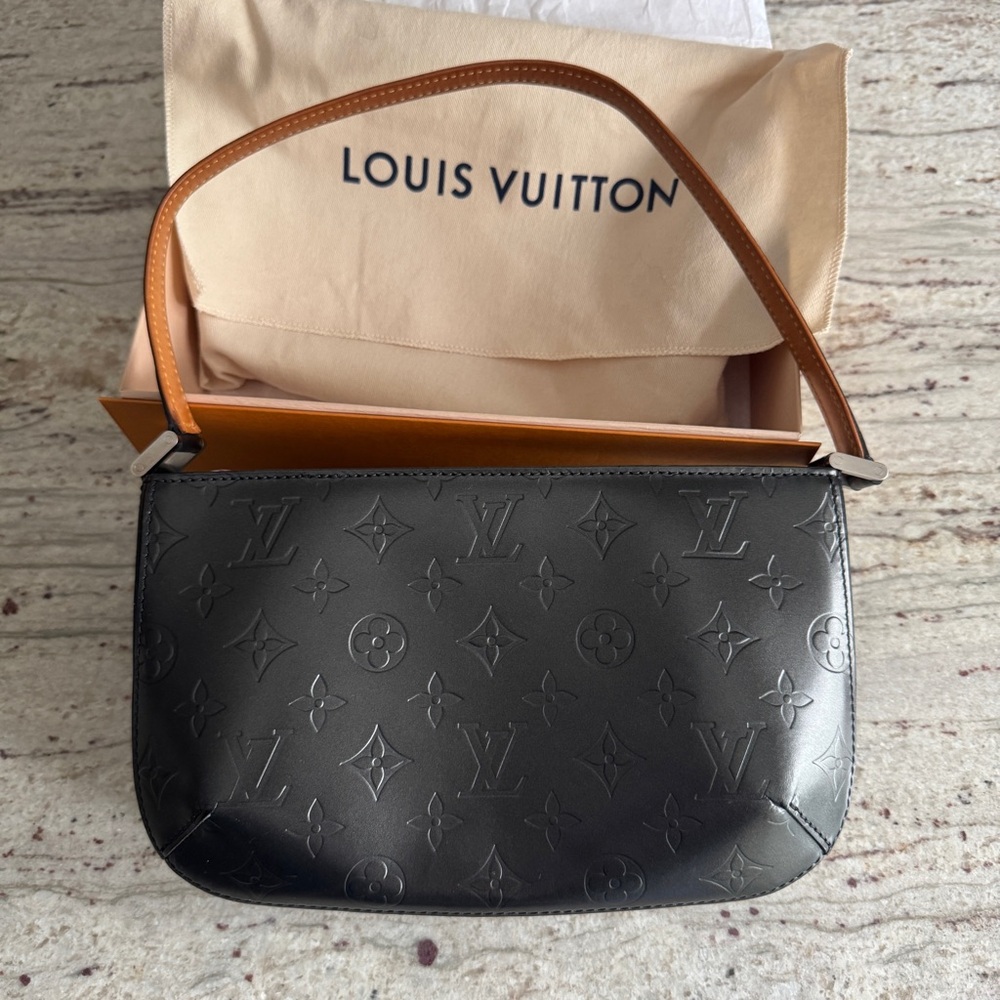 LOUIS VUITTON | Vintage metallic gray leather matte fowler monogram shoulder bag